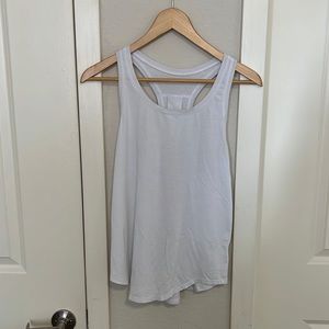 Woman’s Lululemon Tank. Size 6